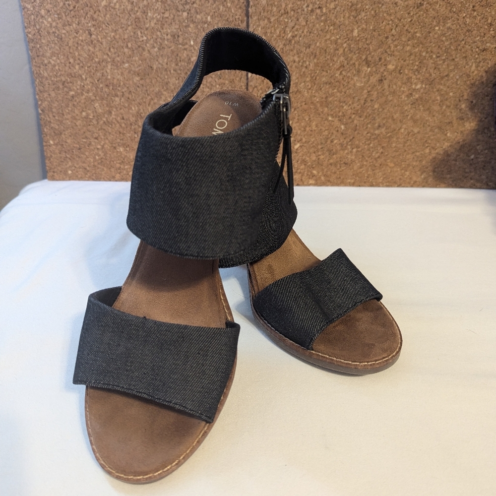 TOMS Majorca Cutout Sandals in Black Denim Size 10